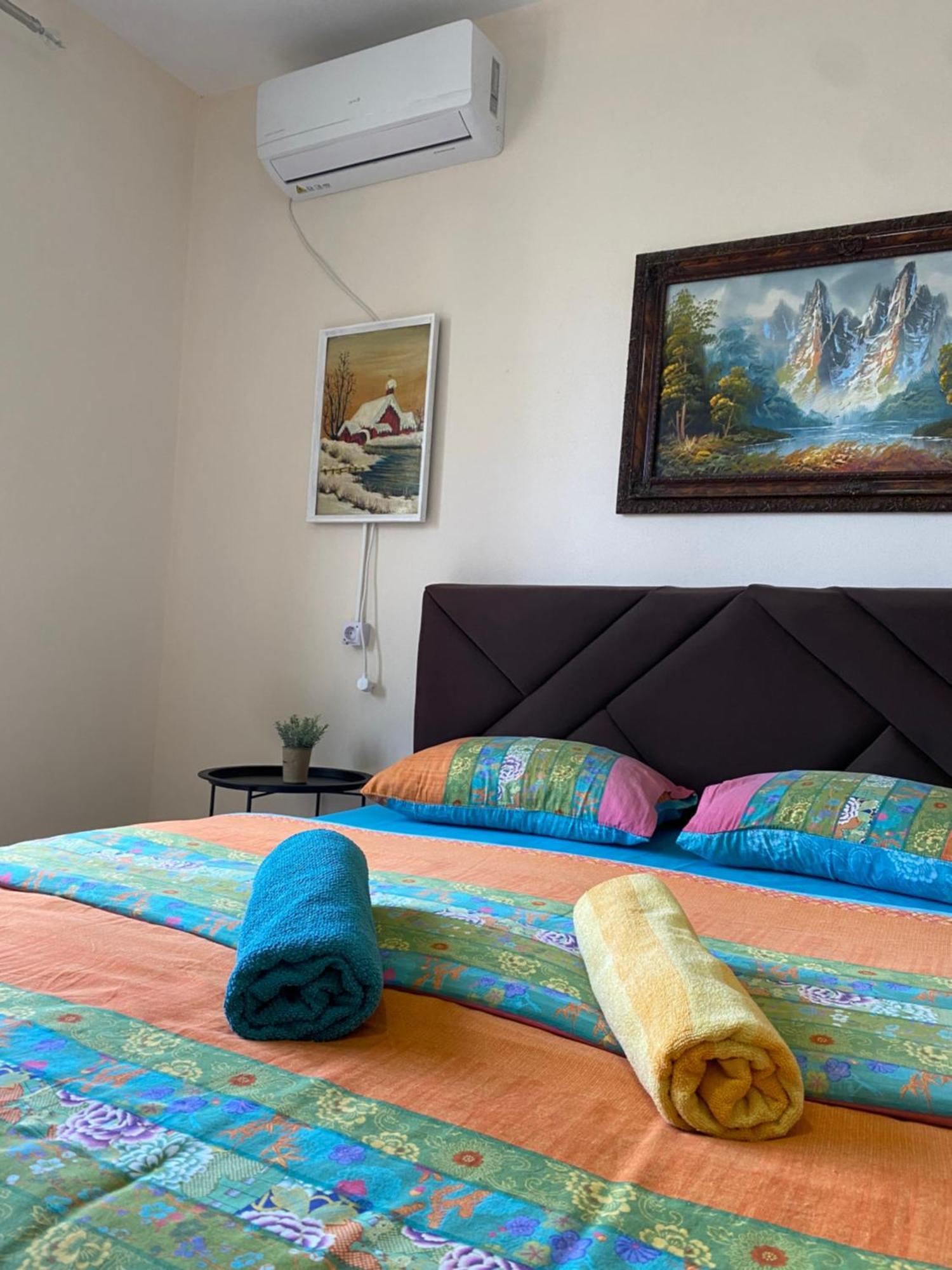 The Hood - Shkodra Backpackers Hostel Dış mekan fotoğraf